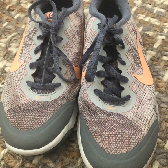 Nike Flex Experience Sneakers - Picture 3 of 4